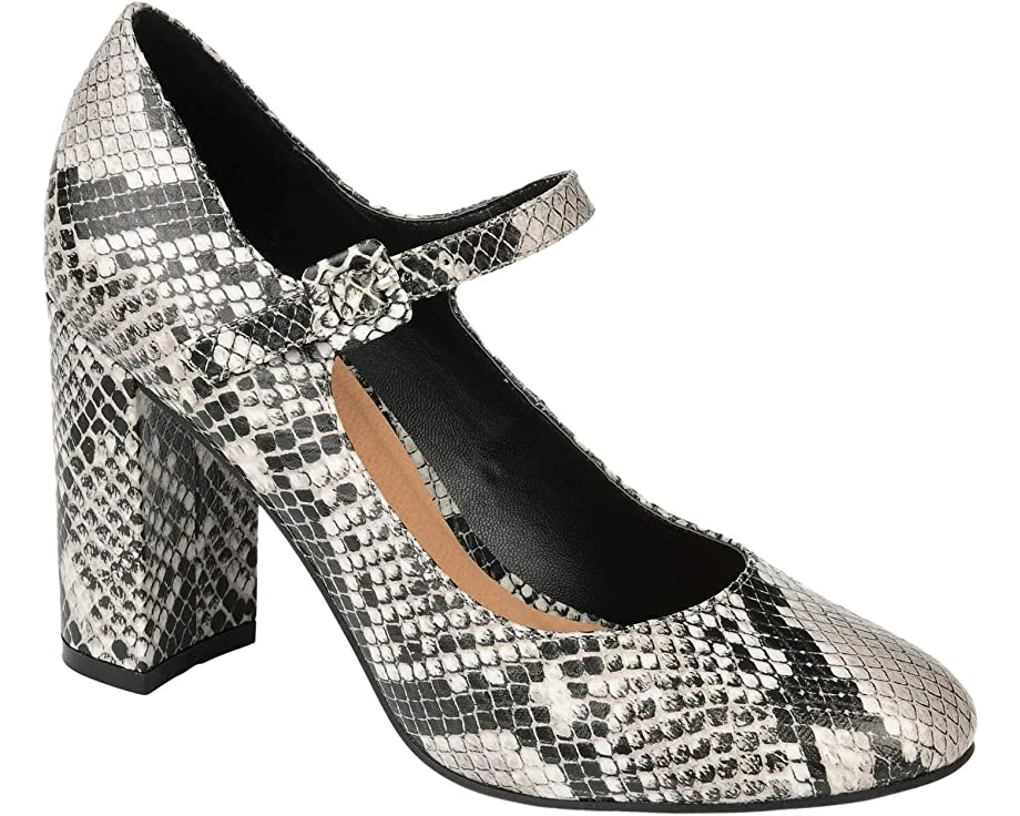 Journee Collection Comfort Foam™ Shayla Pump